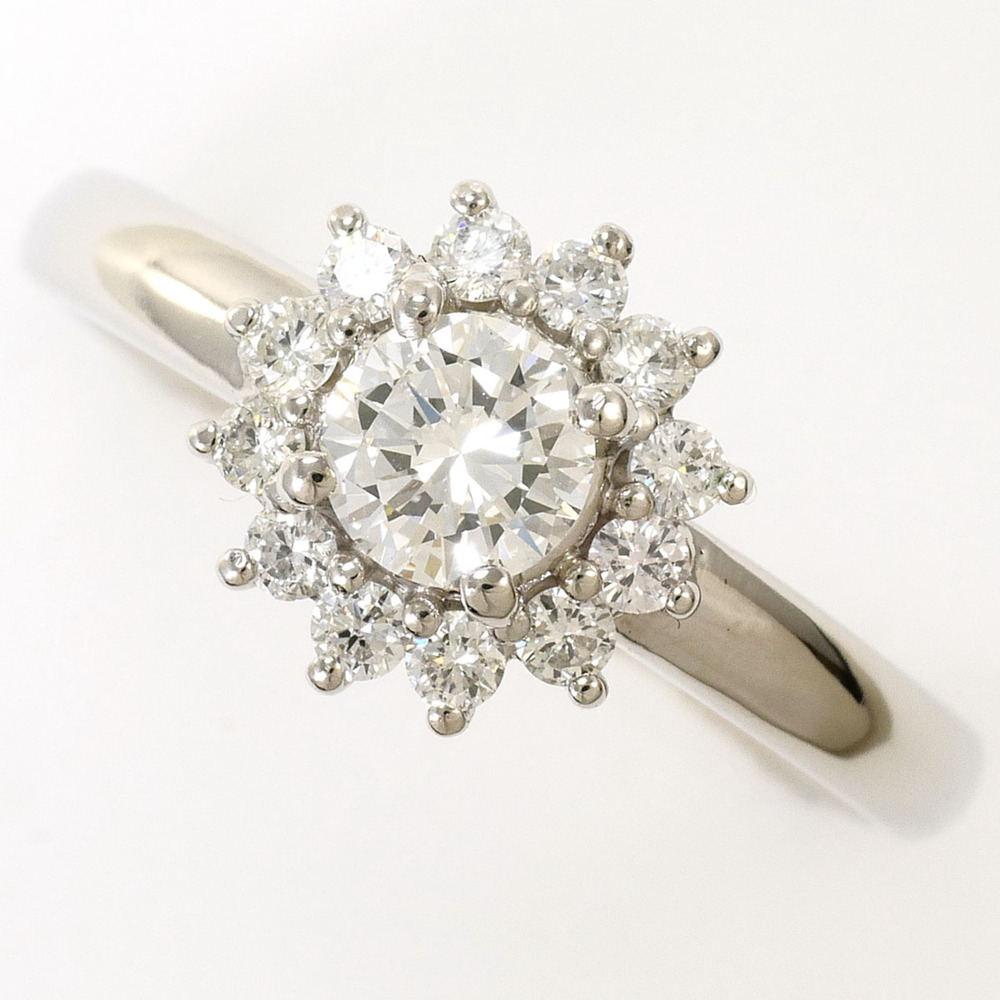 PT900 Platinum Ring with 0.269ct Diamond and 0.18ct (VVS2 clarity), Total Wei...